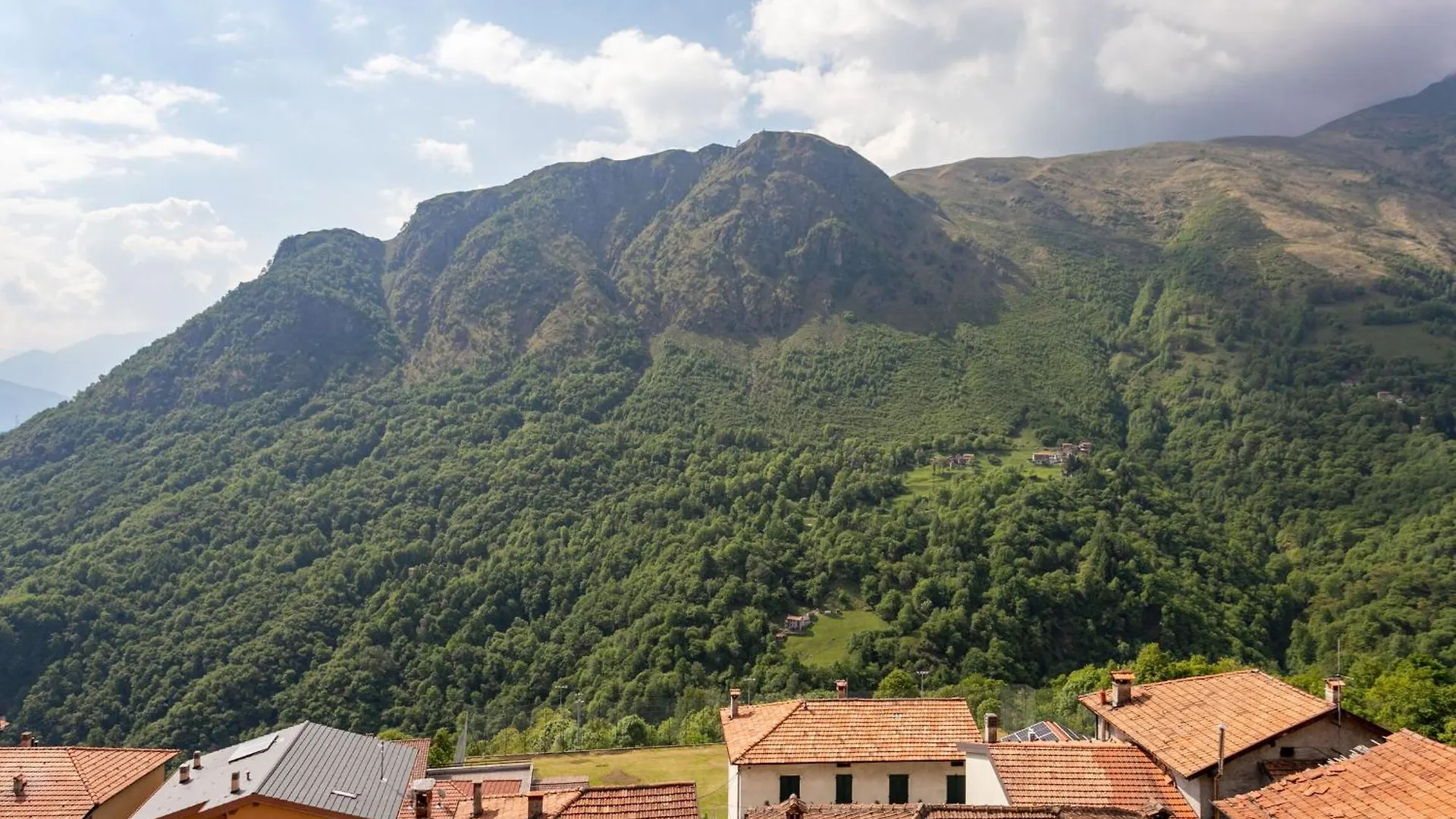 Apartamento Sciura Elena'S Terrace With Lake, Mounts & Valley By Halldis Garzeno