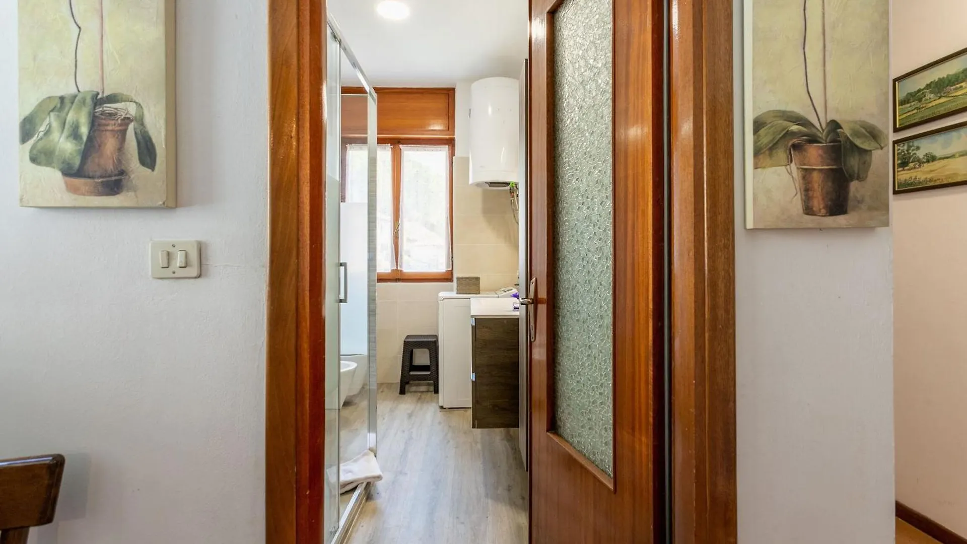 Sciura Elena'S Terrace With Lake, Mounts & Valley By Halldis Garzeno Apartamento