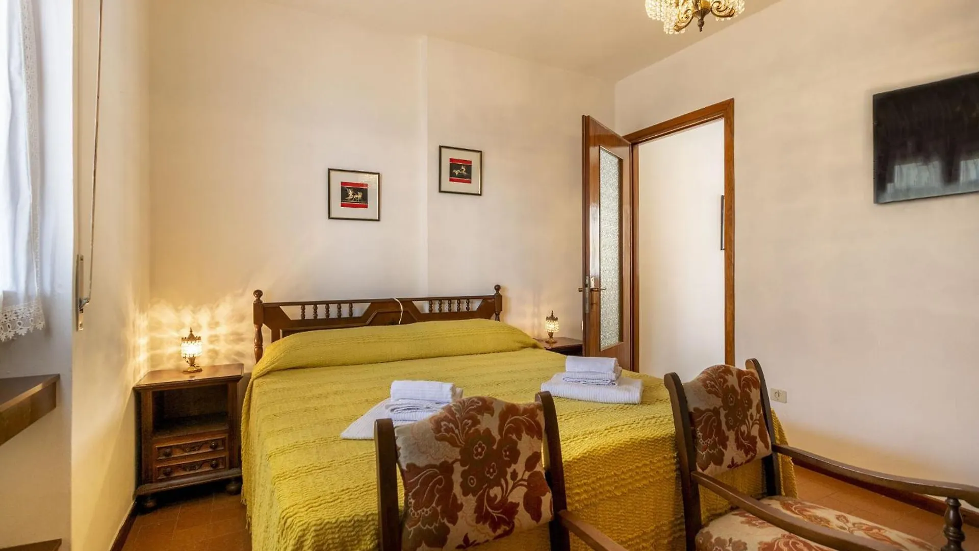Apartamento Sciura Elena'S Terrace With Lake, Mounts & Valley By Halldis Garzeno Italia